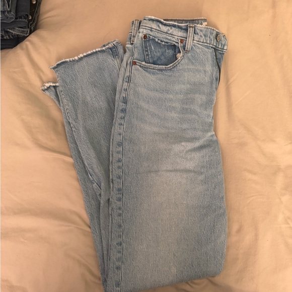 Abercrombie 90s Straight Ultra High Rise Jeans - Picture 2 of 3